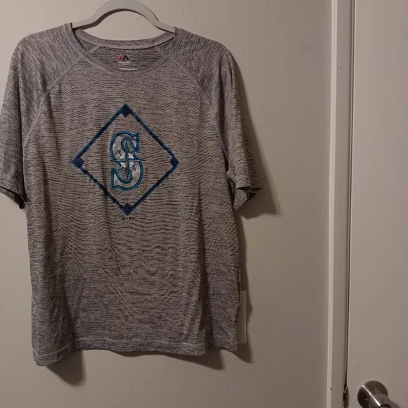 Majestic Men's Heather Gray Seattle Mariners Short-Sleeve Logo Tee - Picture 10 of 11